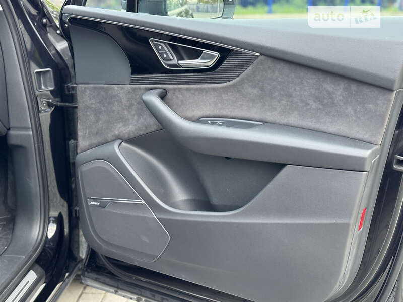 Внедорожник / Кроссовер Audi Q7 2018 в Тернополе