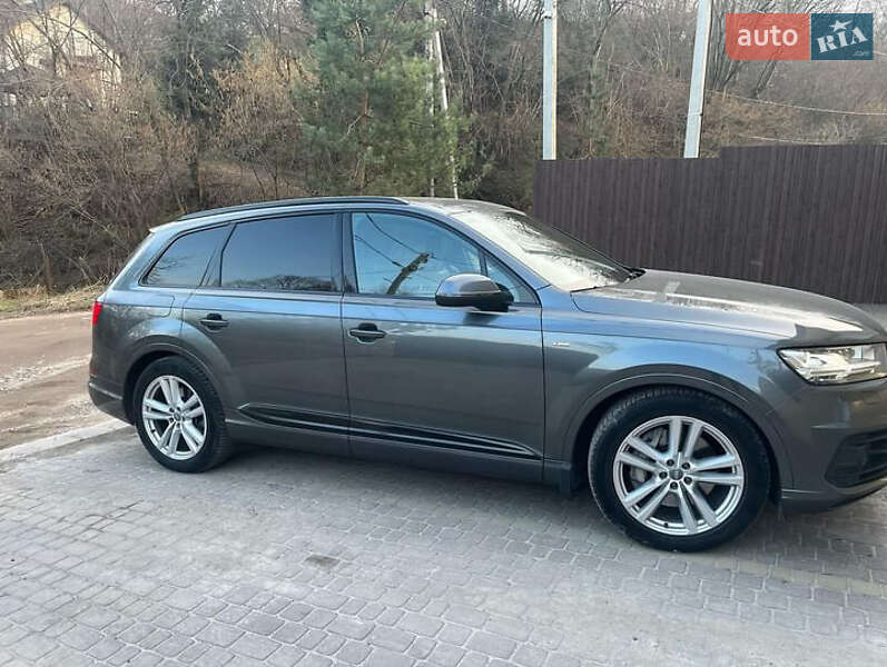 Audi Q7 2017