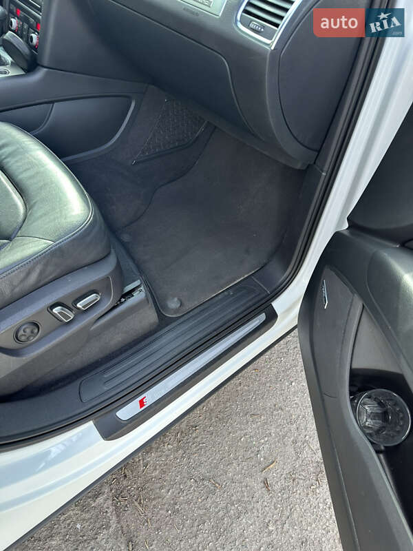 Внедорожник / Кроссовер Audi Q7 2014 в Днепре