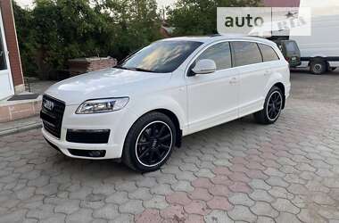 Позашляховик / Кросовер Audi Q7 2007 в Чернівцях