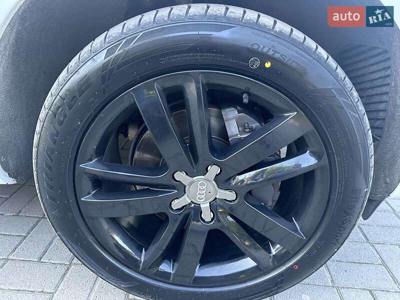Позашляховик / Кросовер Audi Q7 2012 в Тернополі