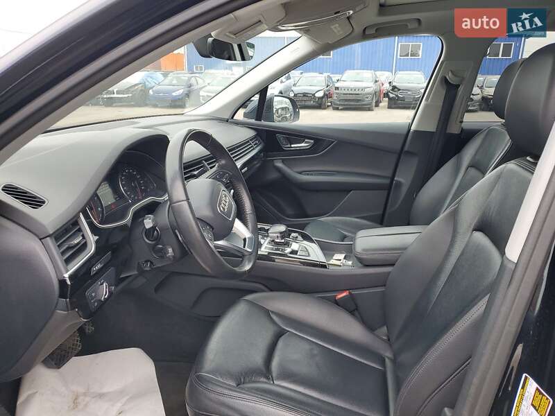 Позашляховик / Кросовер Audi Q7 2016 в Вінниці