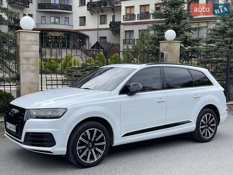 Позашляховик / Кросовер Audi Q7 2017 в Трускавці
