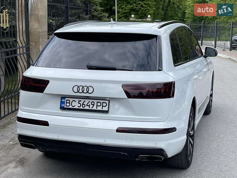 Позашляховик / Кросовер Audi Q7 2017 в Трускавці