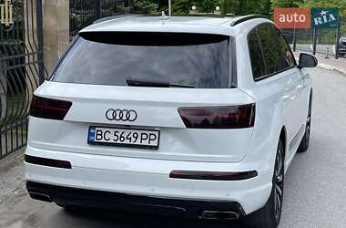 Внедорожник / Кроссовер Audi Q7 2017 в 