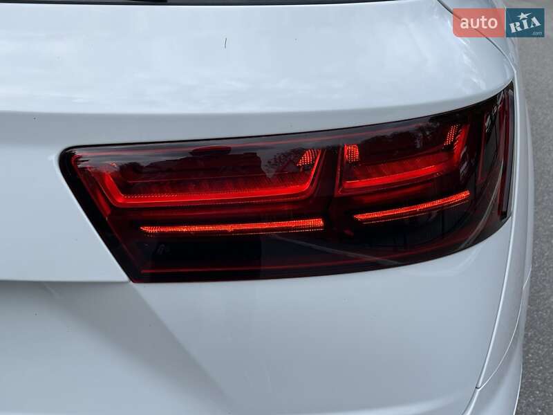 Позашляховик / Кросовер Audi Q7 2017 в Трускавці