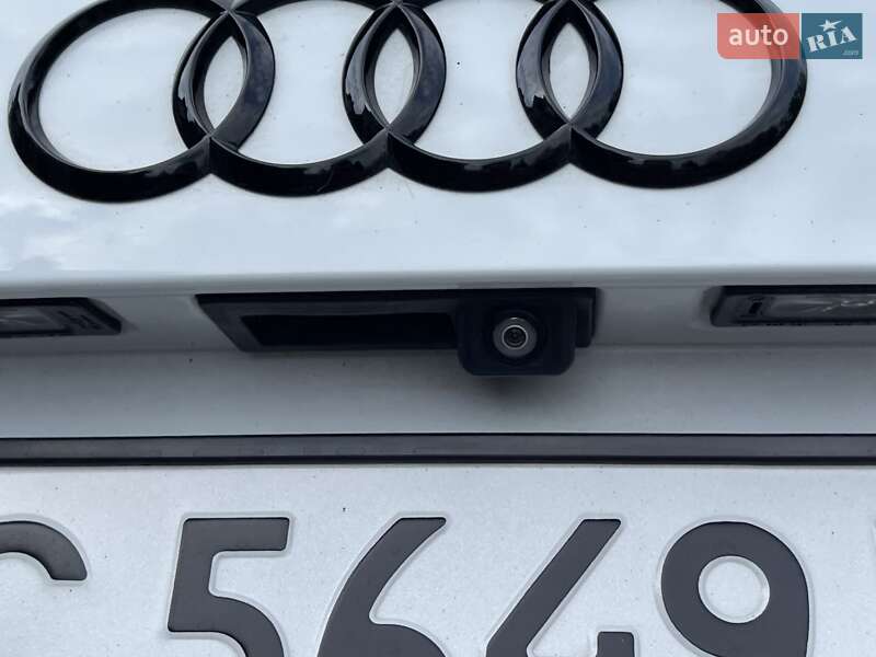 Позашляховик / Кросовер Audi Q7 2017 в Трускавці