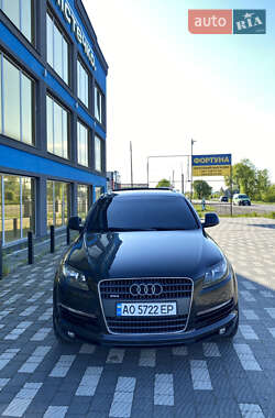 Внедорожник / Кроссовер Audi Q7 2007 в Тячеве