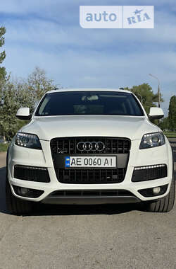 Внедорожник / Кроссовер Audi Q7 2014 в Каменском