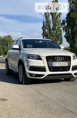 Позашляховик / Кросовер Audi Q7 2014 в Кам'янському