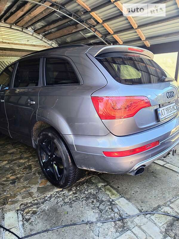 Позашляховик / Кросовер Audi Q7 2014 в Долині