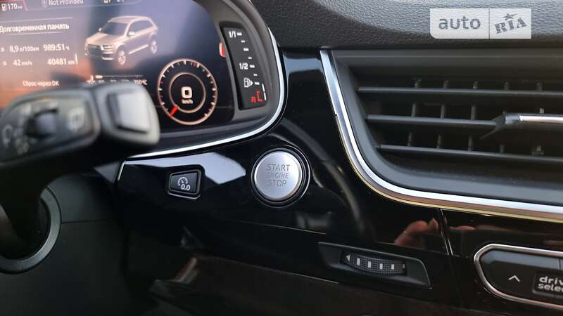 Позашляховик / Кросовер Audi Q7 2016 в Києві
