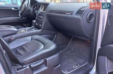 Позашляховик / Кросовер Audi Q7 2011 в Луцьку