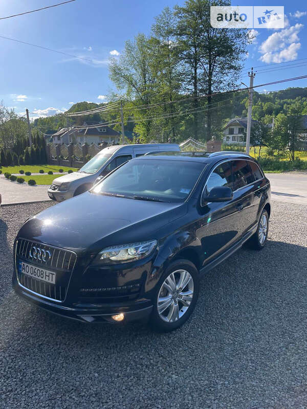 Внедорожник / Кроссовер Audi Q7 2011 в Тячеве