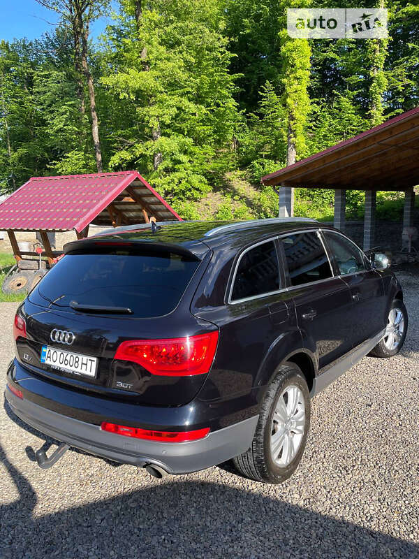 Внедорожник / Кроссовер Audi Q7 2011 в Тячеве
