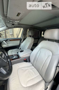 Внедорожник / Кроссовер Audi Q7 2011 в Владимир-Волынском