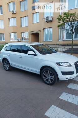 Позашляховик / Кросовер Audi Q7 2014 в Києві