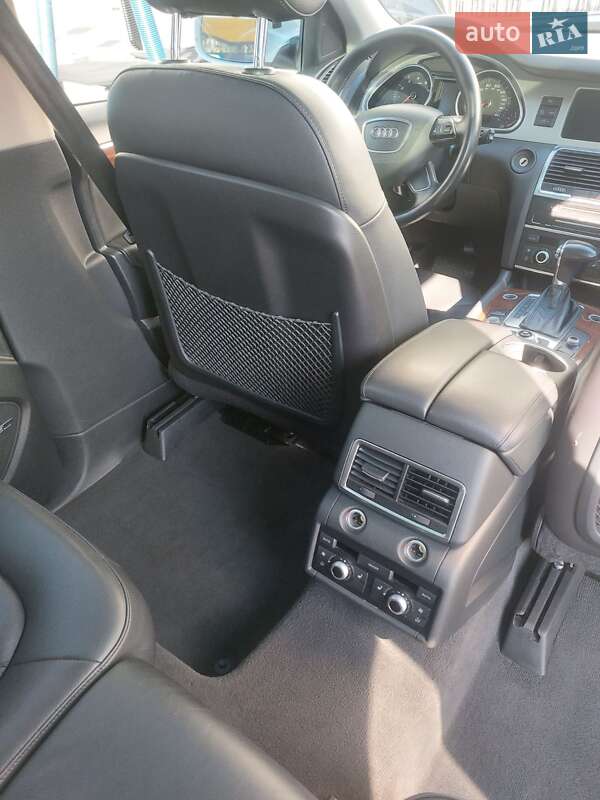 Позашляховик / Кросовер Audi Q7 2014 в Києві