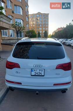 Внедорожник / Кроссовер Audi Q7 2014 в Киеве