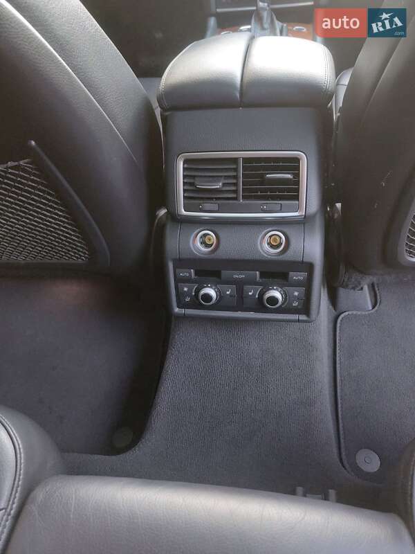 Позашляховик / Кросовер Audi Q7 2014 в Києві