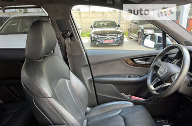 Внедорожник / Кроссовер Audi Q7 2019 в 
