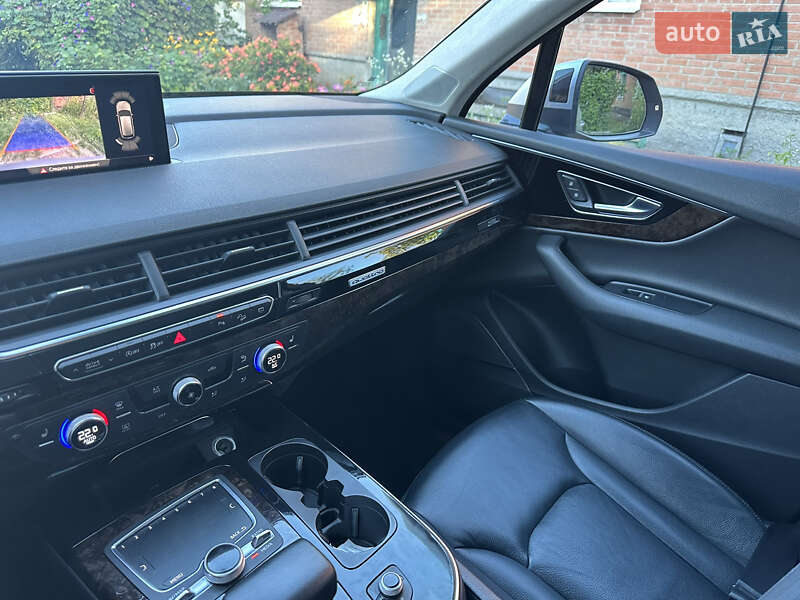 Внедорожник / Кроссовер Audi Q7 2018 в Полтаве