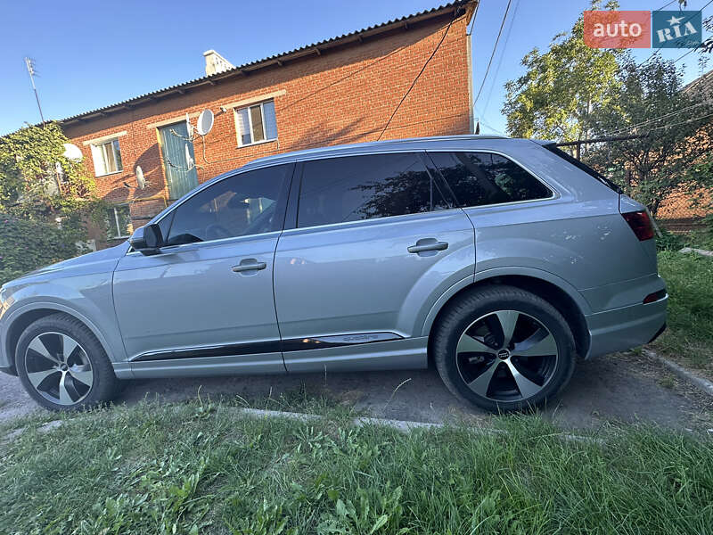 Внедорожник / Кроссовер Audi Q7 2018 в Полтаве