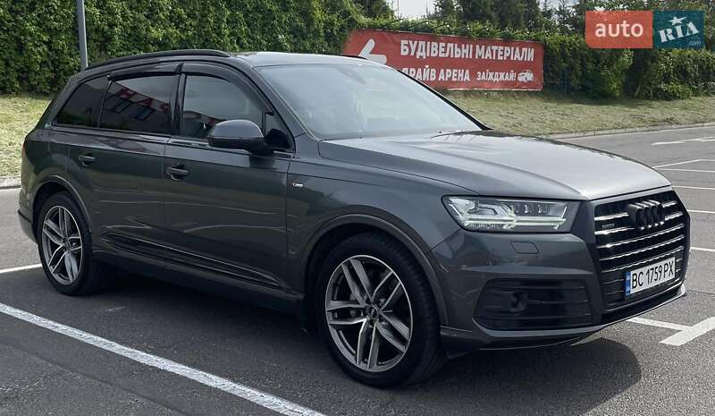 Позашляховик / Кросовер Audi Q7 2018 в Львові