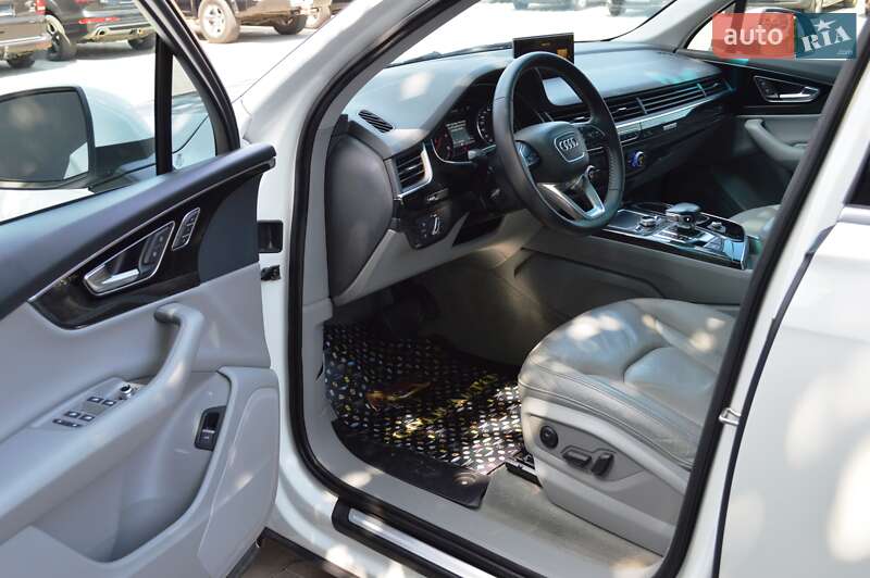 Позашляховик / Кросовер Audi Q7 2016 в Одесі