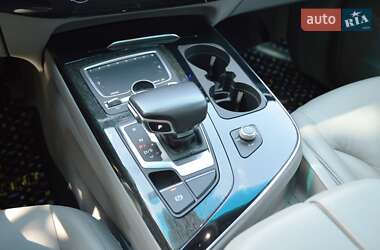 Внедорожник / Кроссовер Audi Q7 2016 в Одессе