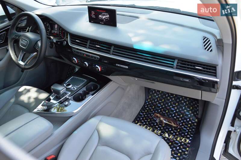 Позашляховик / Кросовер Audi Q7 2016 в Одесі