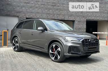 Позашляховик / Кросовер Audi Q7 2019 в Києві