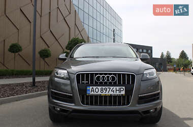 Внедорожник / Кроссовер Audi Q7 2015 в Мукачево