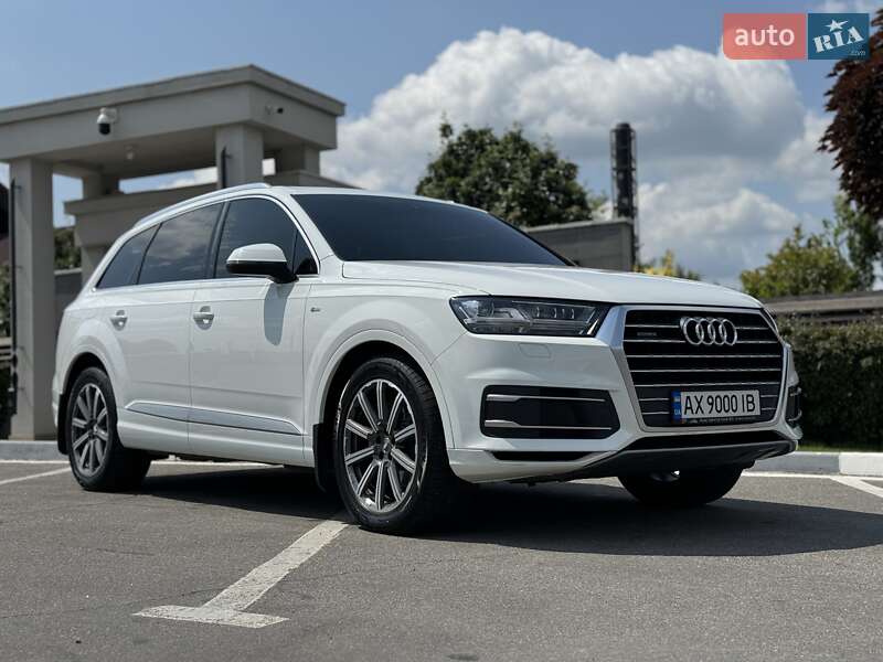 Внедорожник / Кроссовер Audi Q7 2016 в Харькове