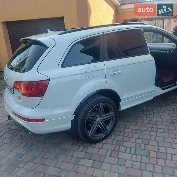 Внедорожник / Кроссовер Audi Q7 2015 в Чорткове