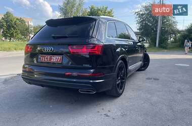 Внедорожник / Кроссовер Audi Q7 2016 в 