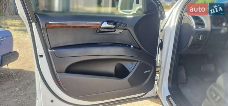 Внедорожник / Кроссовер Audi Q7 2013 в Ужгороде фото 21 Внедорожник / Кроссовер Audi Q7 2013 в Ужгороде