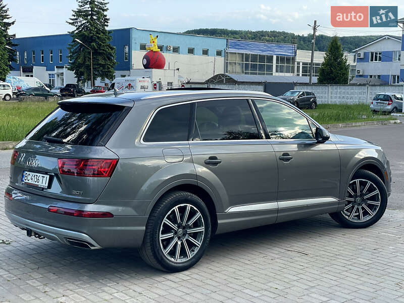 Позашляховик / Кросовер Audi Q7 2017 в Львові