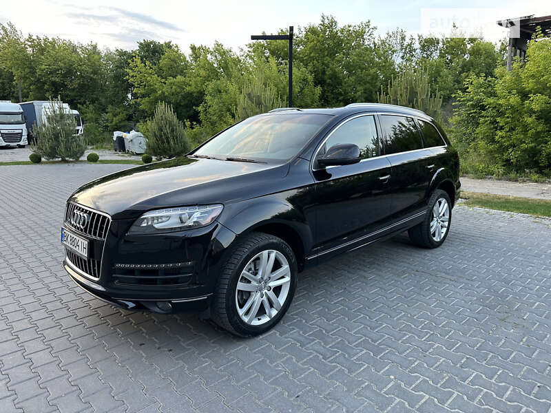 Позашляховик / Кросовер Audi Q7 2015 в Рівному