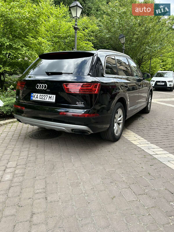 Внедорожник / Кроссовер Audi Q7 2015 в Киеве