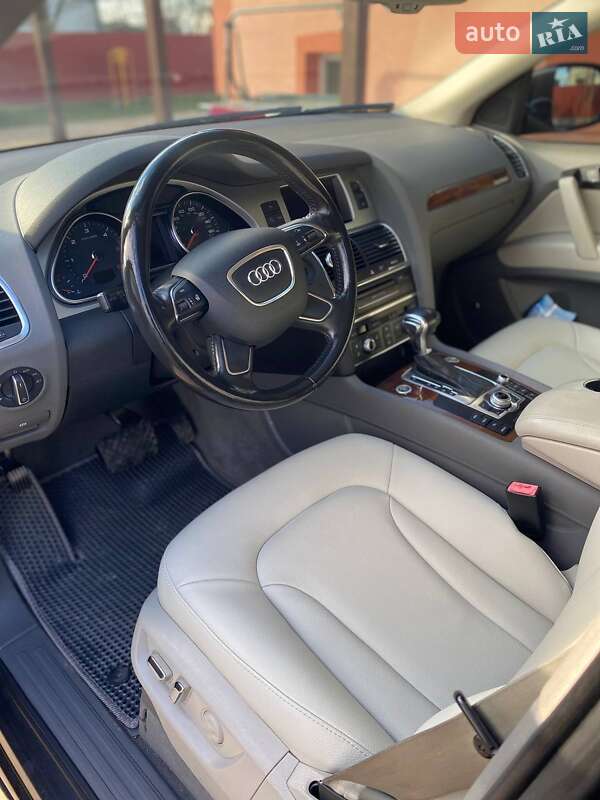 Внедорожник / Кроссовер Audi Q7 2011 в Ивано-Франковске