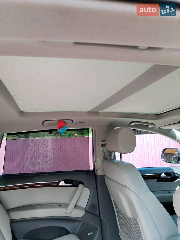 Внедорожник / Кроссовер Audi Q7 2013 в Великом Березном