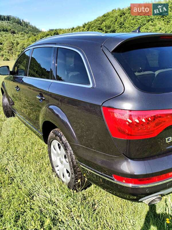 Внедорожник / Кроссовер Audi Q7 2013 в Великом Березном