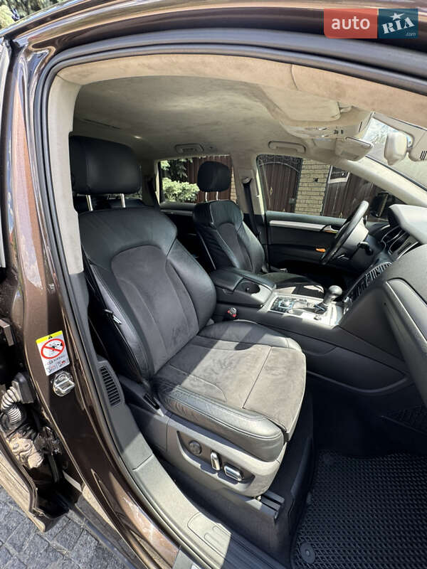 Внедорожник / Кроссовер Audi Q7 2011 в Днепре