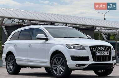 Внедорожник / Кроссовер Audi Q7 2015 в 