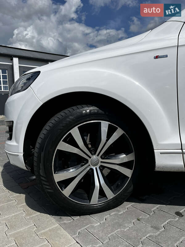 Позашляховик / Кросовер Audi Q7 2010 в Мукачевому