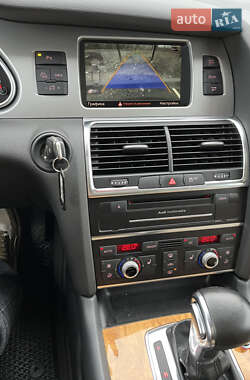 Внедорожник / Кроссовер Audi Q7 2011 в 