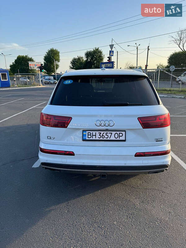 Позашляховик / Кросовер Audi Q7 2017 в Одесі
