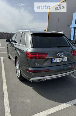 Внедорожник / Кроссовер Audi Q7 2016 в Киеве