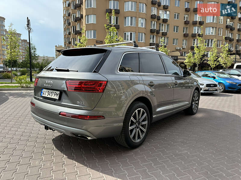 Внедорожник / Кроссовер Audi Q7 2017 в Киеве